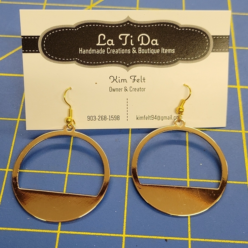 Gold Open Circle 1.5" Earrings